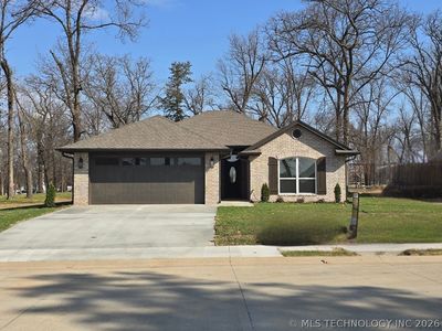 529 E Oak Tree Ave