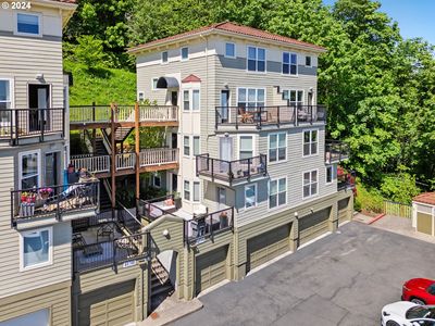 423 NW Uptown Ter UNIT 1A