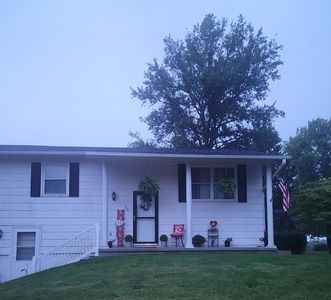 130 W Chamberlain St