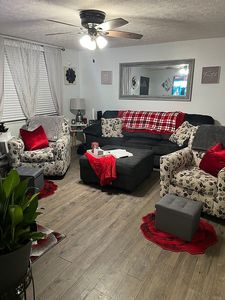 1262 S Brite Ave