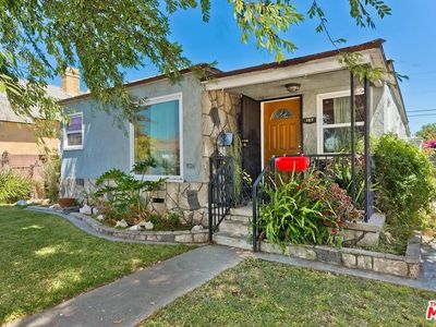 157 E 102nd St