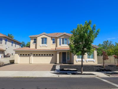 Property at 564 Millwood Dr, Patterson, CA
