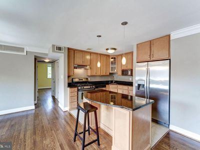 2016 N Adams St APT 408