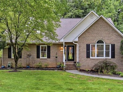 5009 Meadow Hill Ct
