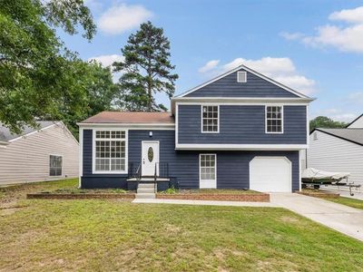 6653 Eastbriar Dr
