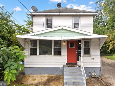 Property at 816 Greenhill Rd, Sharon Hill, PA