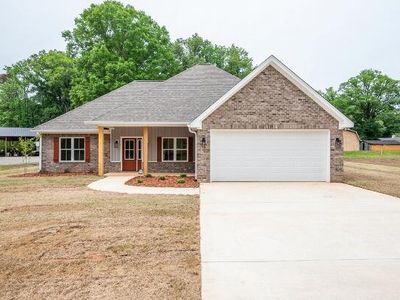 305 Troy Ln
