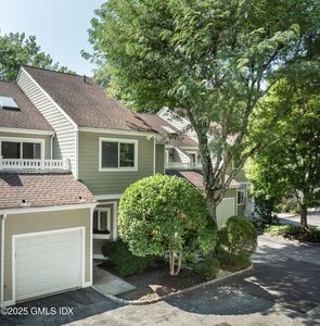 333 Palmer Hill Rd APT 2B