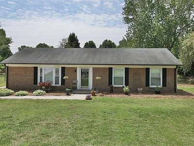 Property at 7330 Lalanda Dr, Lewisville, NC