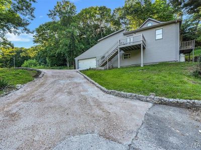 635 Castlewood Dr