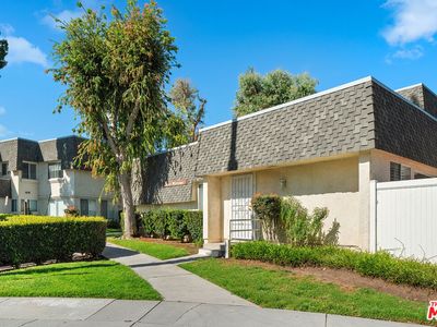 6521 Wystone Ave Unit 1