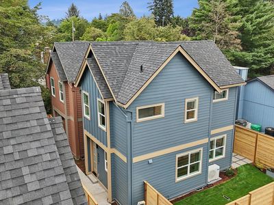 5446 NE Prescott St #4
