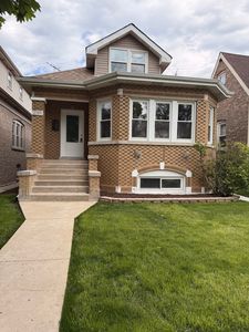 2309 N Rutherford Ave