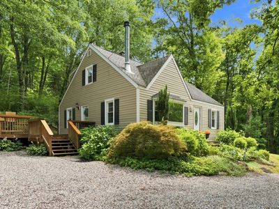 Property at 165 Mansion Road, Wallingford, CT