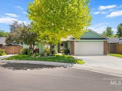 506 S Winterberry Ct