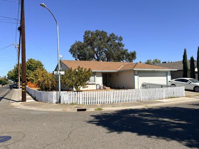 Property at 801 Sun Ray Ct, Rio Linda, CA