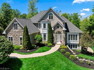 5978 Woodland View Dr