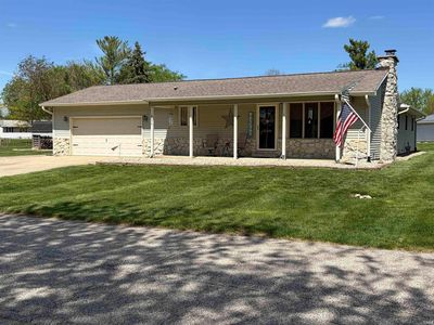 2274 W Maple Dr