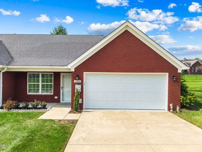 443 Woodlake Dr