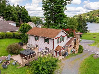 892 Marsh Hill Rd