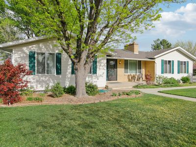 8041 S Bueno Vista Dr