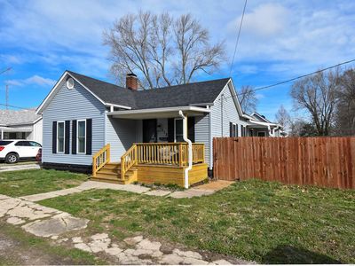 115 E Pennsylvania St