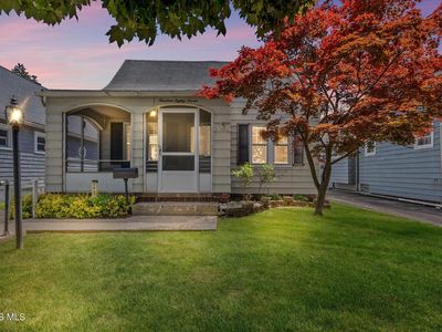 1487 Crestwood Rd