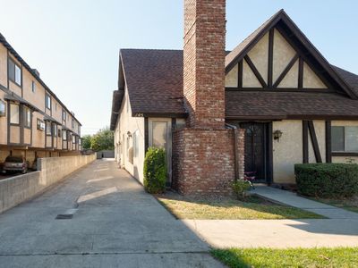 145 Junipero Serra Dr APT 3