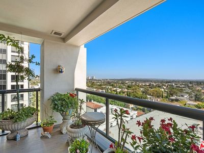 10724 Wilshire Blvd APT 711