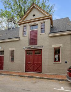 340 New St