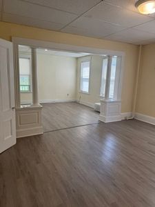 23 Lancaster St
