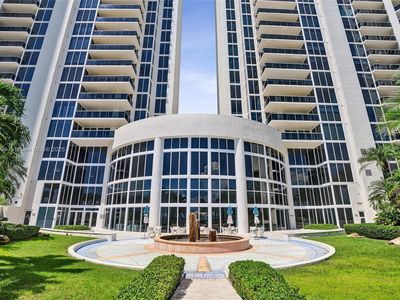 19111 Collins Ave APT 2101