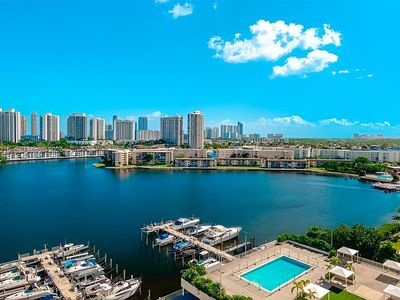 18081 Biscayne Blvd #&-1805