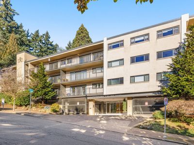 2393 SW Park Pl Unit 302