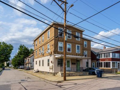 92 Lock Street