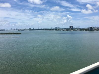 725 NE 22nd St APT 14E