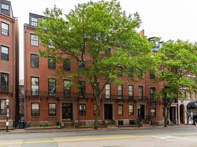 17 Bowdoin St APT 3C