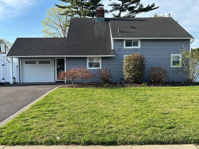 46 Coachman Ln