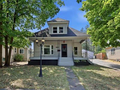2224 S Grand Blvd