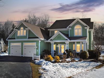 46 Hawkins Glen Drive