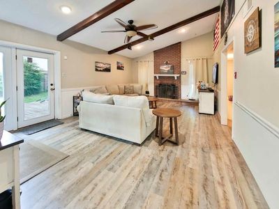 908 Clement Rd