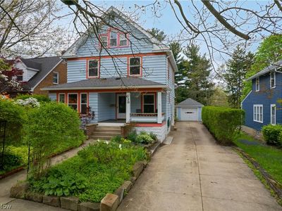 638 Vine St