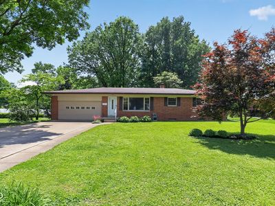 727 Lawrence Ave