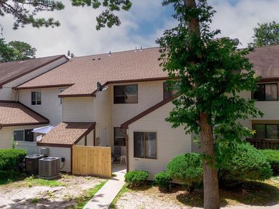 2501 Oleander Ct