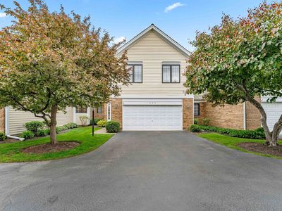 Property at 825 Braeman Ct, Libertyville, IL