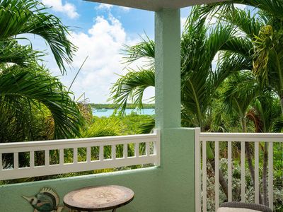 33 Seaside Ct S