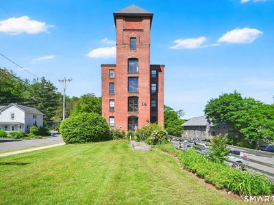 16 Vernon Avenue #50
