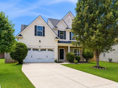 8 Carillon Ct