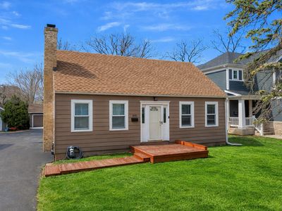 Property at 1032 Sheridan Ave, Deerfield, IL