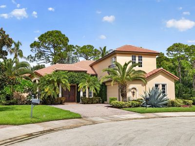 805 SW CLASSICO Court